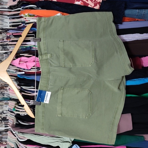 NWT Old Navy Mid Rise Cargo Short in Alpine Tundra XXL - Picture 5 of 6